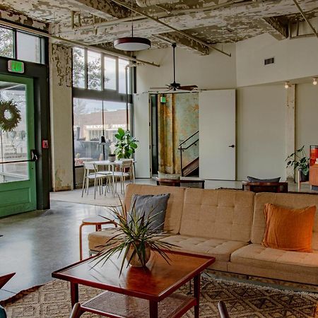 Travelers Hotel Clarksdale Bagian luar foto