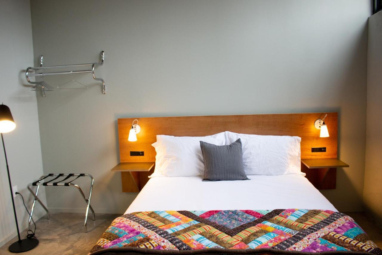 Travelers Hotel Clarksdale Bagian luar foto